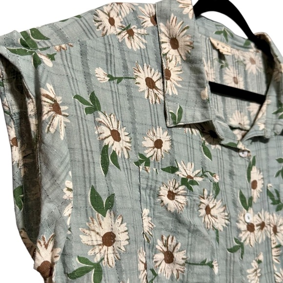 POL Cotton Gauzy Lightweight Floral Plaid Button Down Cuffed Sleeve Blouse - Picture 4 of 11